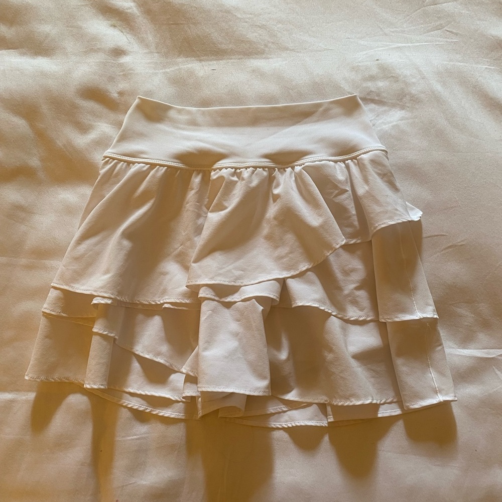 Brand New Aerie Ruffled Tennis Skirt w/ Built-in Shorts